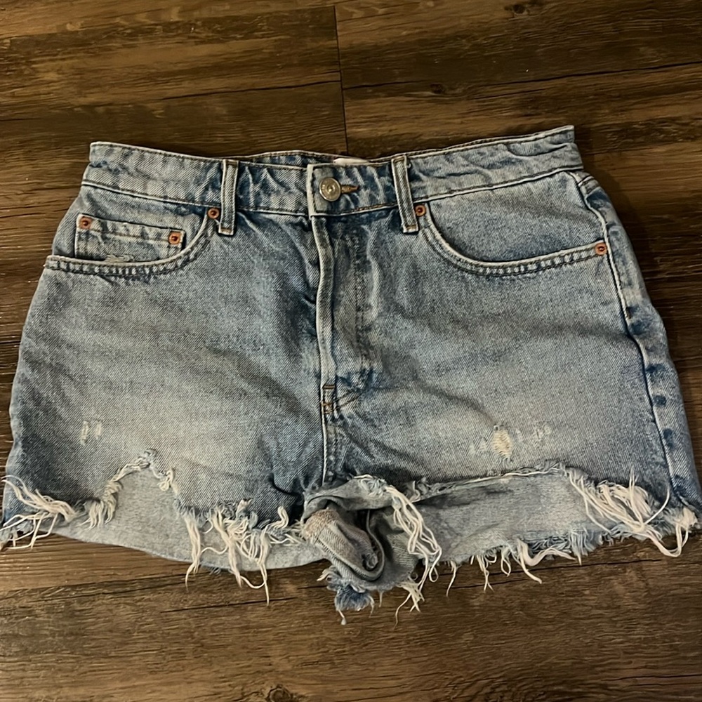 Summer cutoff denim BDG shorts. High waisted.